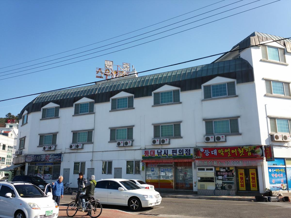 Geoje Jangseungpo Lighthouse Hotel Sodong المظهر الخارجي الصورة