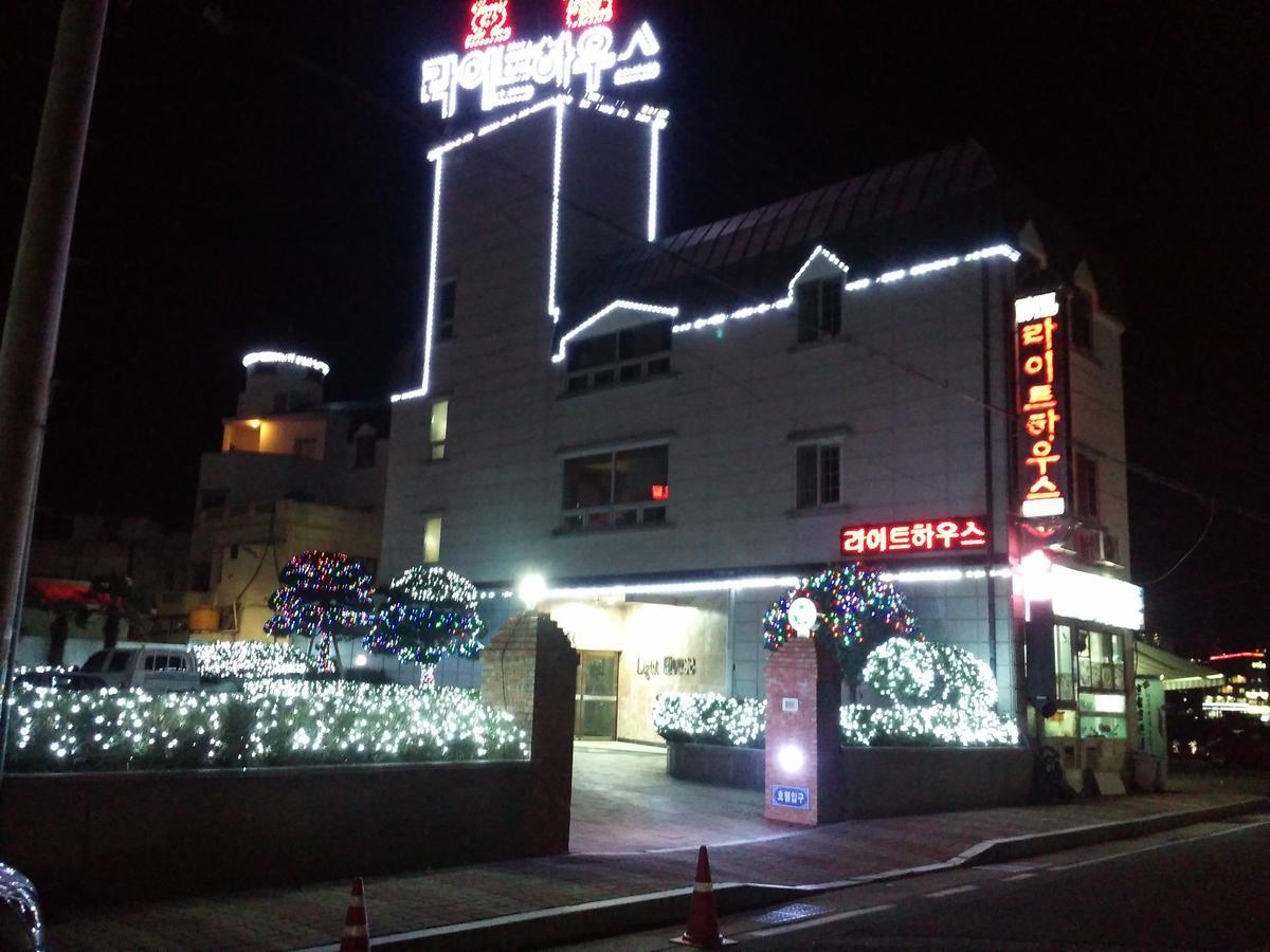 Geoje Jangseungpo Lighthouse Hotel Sodong المظهر الخارجي الصورة